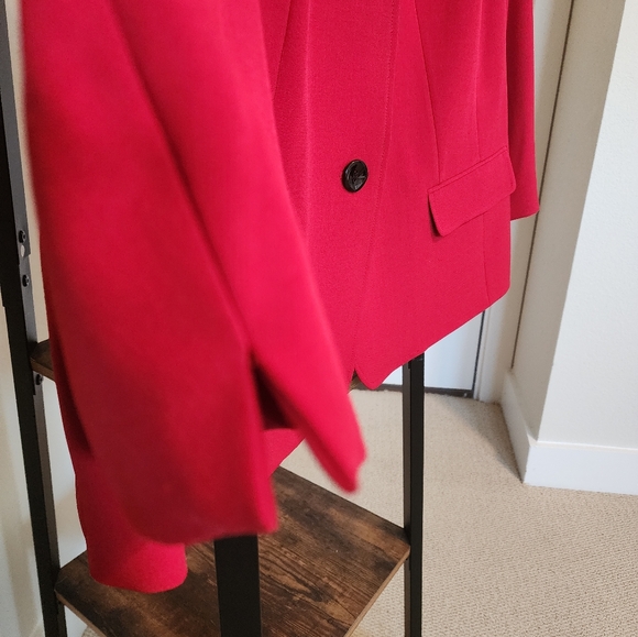 Red fully lined red blazer - Picture 3 of 8